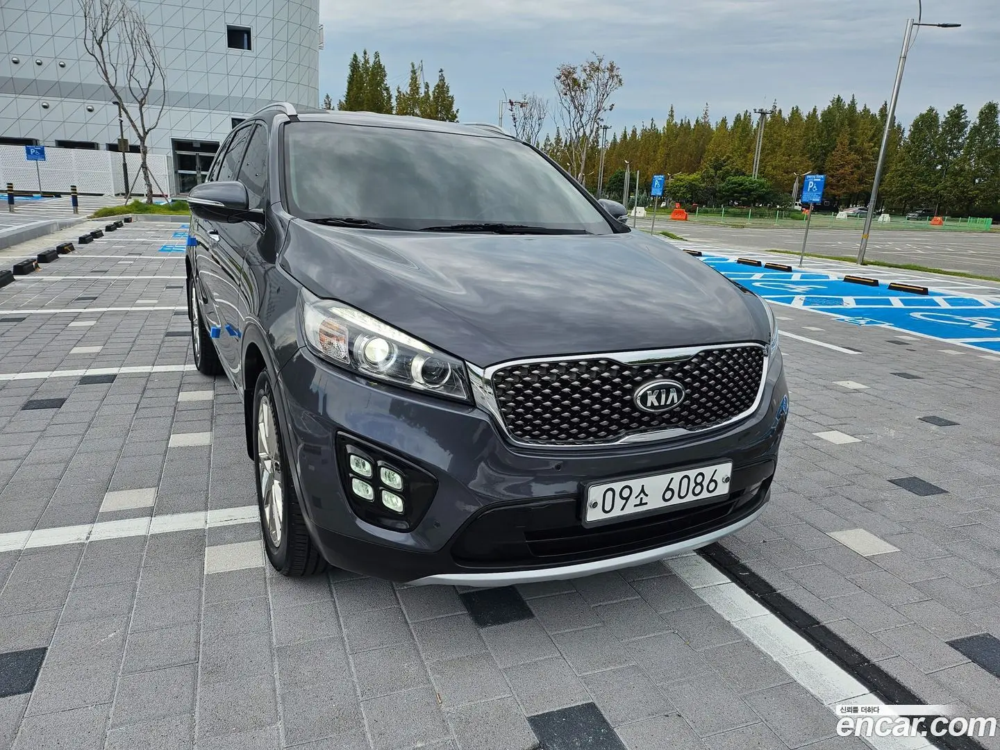 Main__Slider__Photo:Sorento Kia 2017.0-1