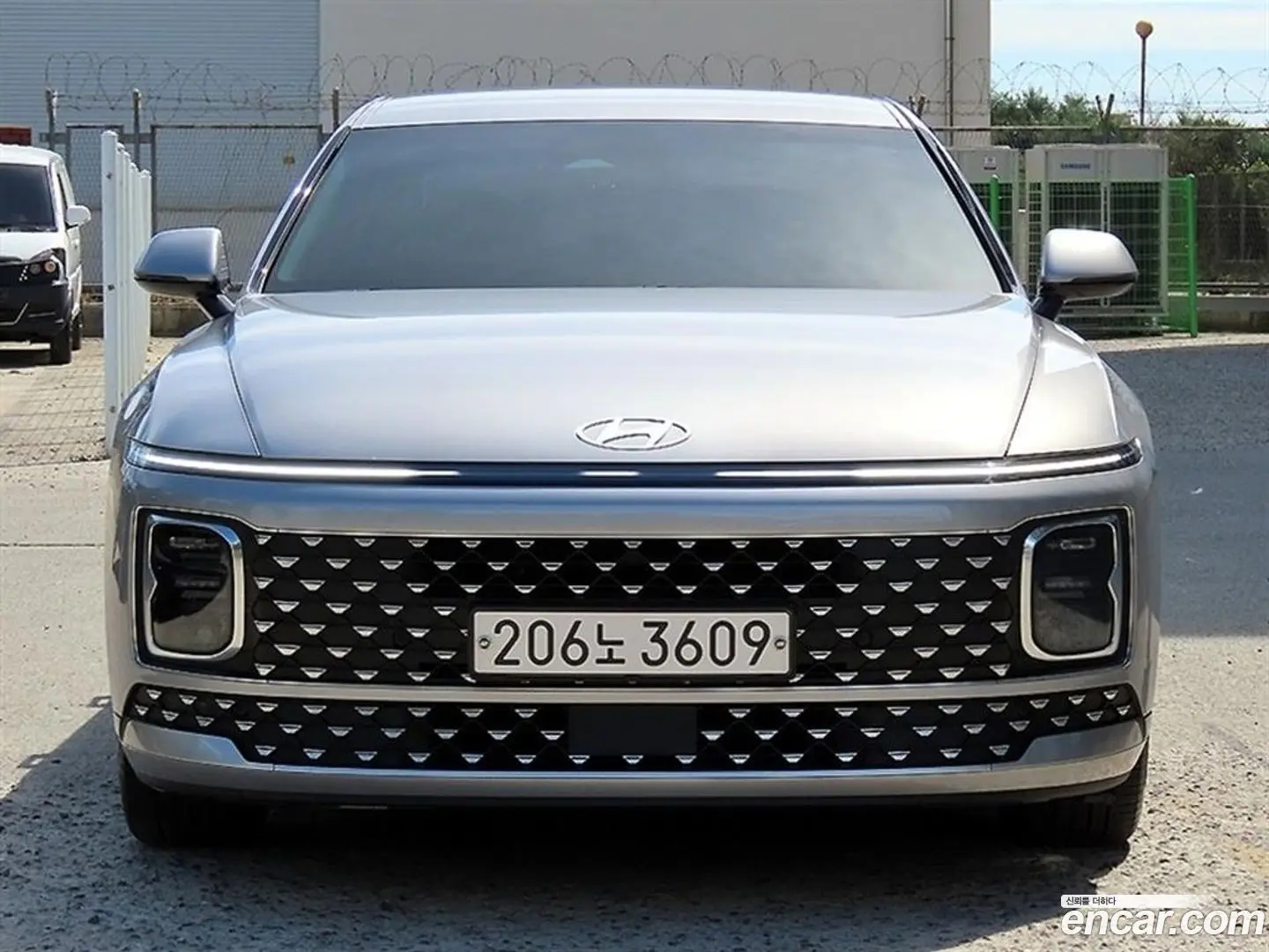Main__Slider__Photo:Grandeur Hyundai 2024.0-1