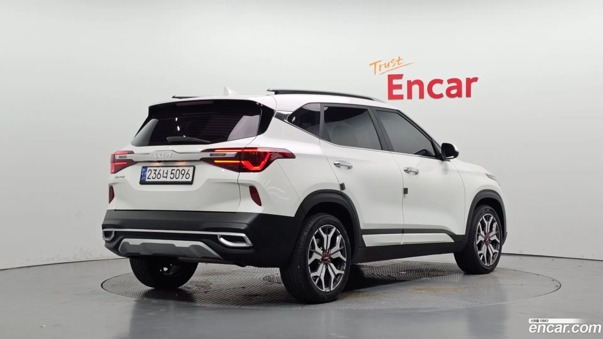 Main__Slider__Photo:Seltos Kia 2022.3-1