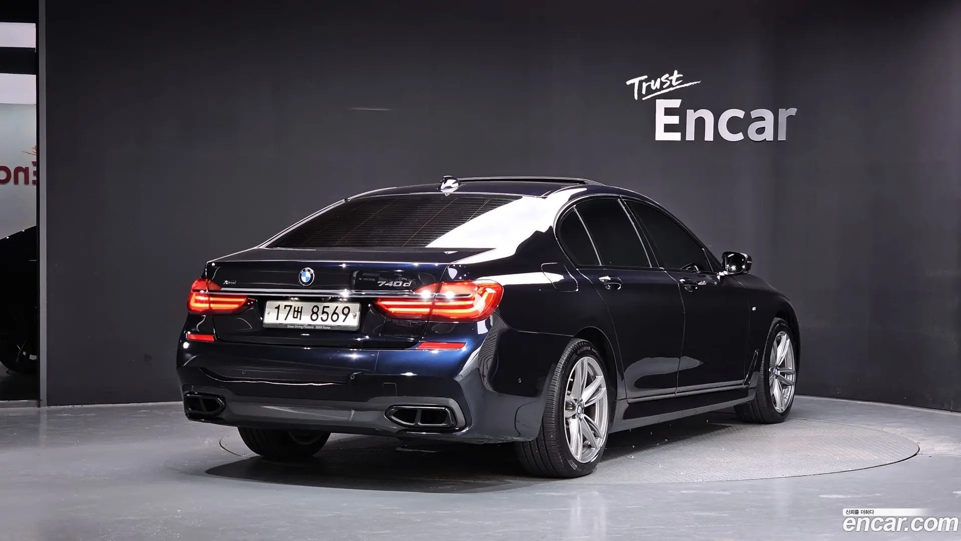 Main__Slider__Photo:7-Series BMW 2018.6-1