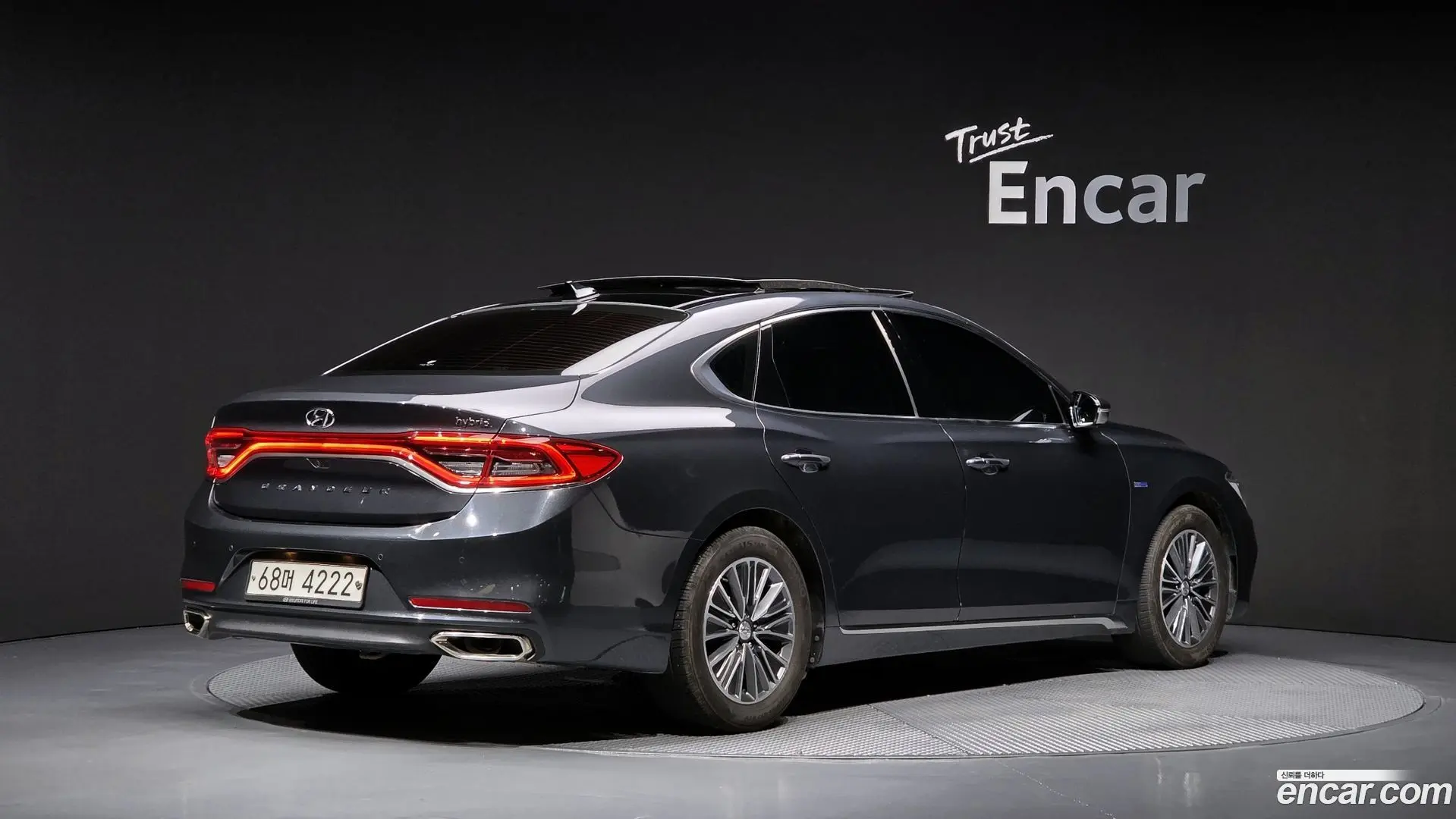 Main__Slider__Photo:Grandeur Hyundai 2017.7-1