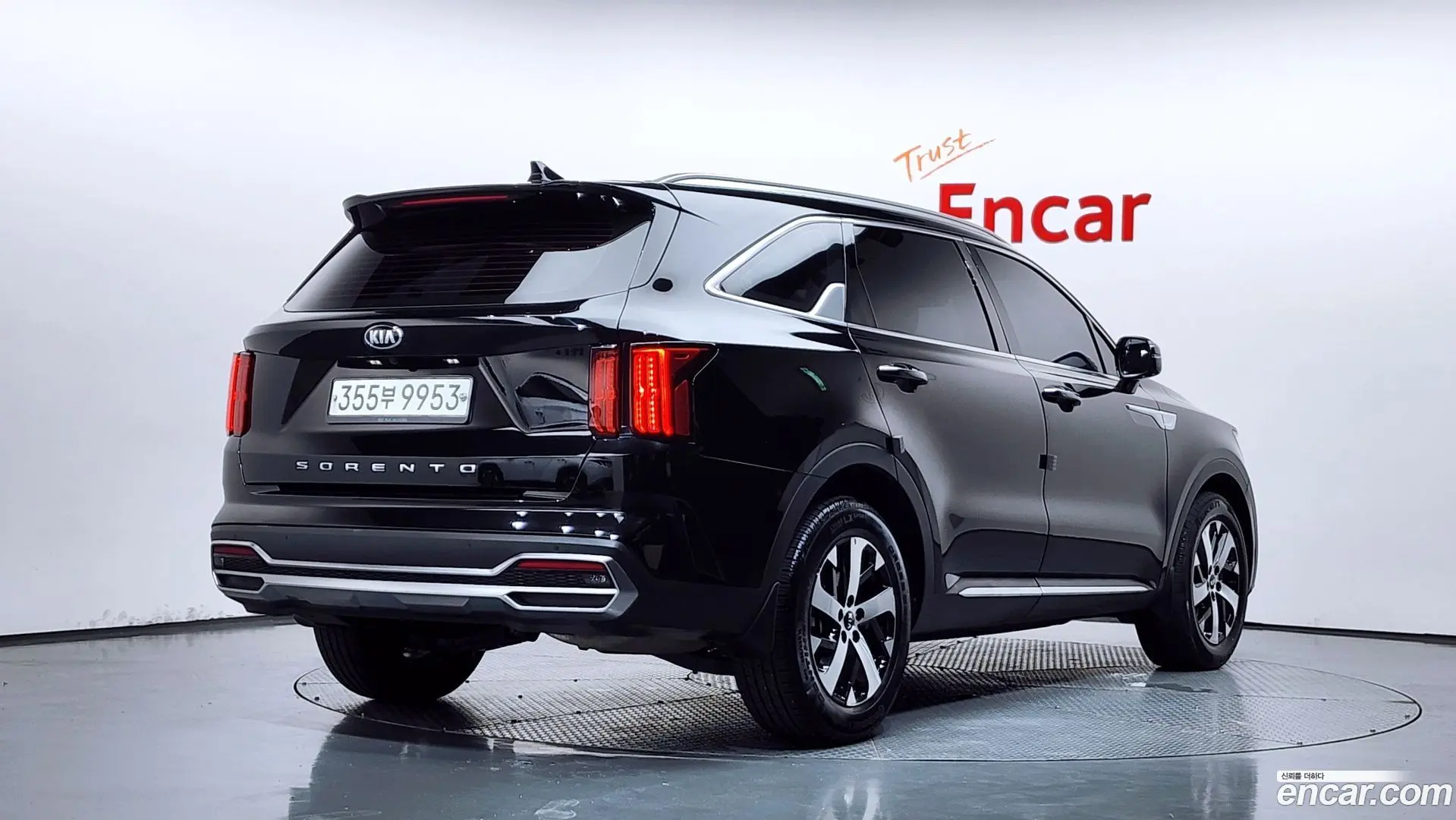 Main__Slider__Photo:Sorento Kia 2020.3-1