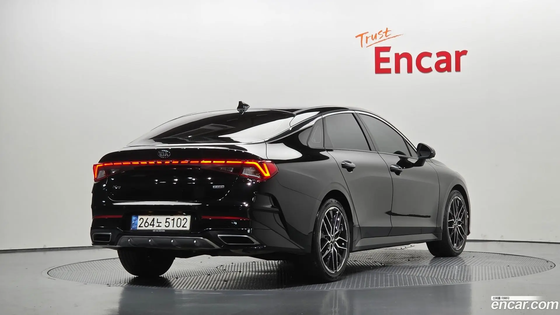 Main__Slider__Photo:K5 Kia 2021.2-1