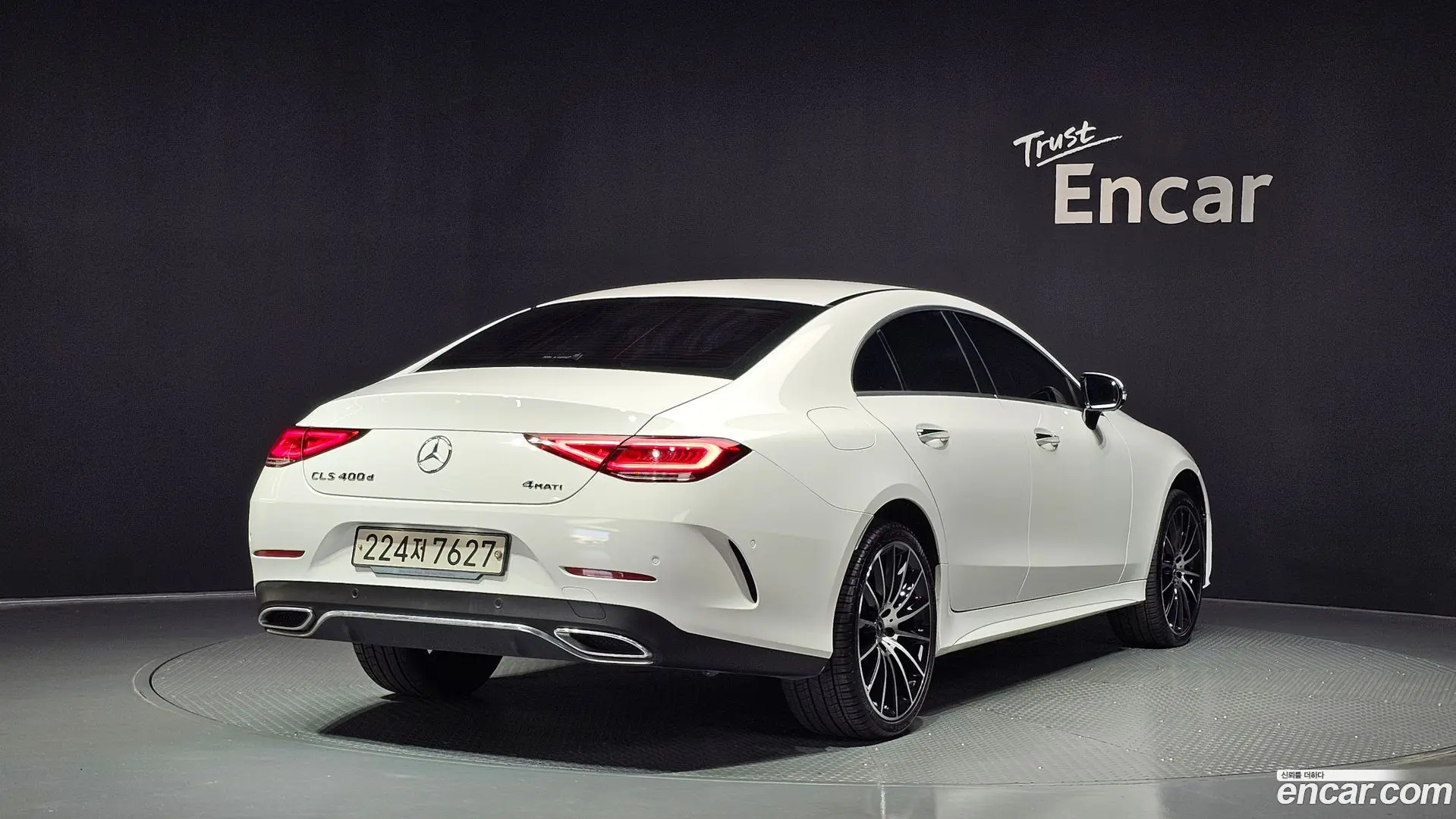 Main__Slider__Photo:CLS-Class Mercedes-Benz 2018.10-1