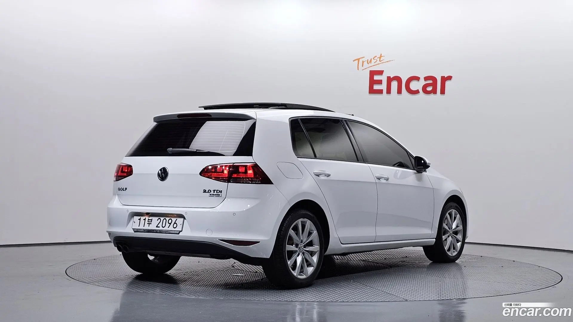 Main__Slider__Photo:Golf Volkswagen 2015.7-1