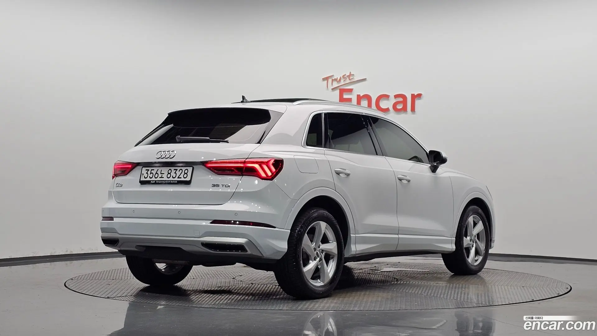 Main__Slider__Photo:Q3 Audi 2020.10-1