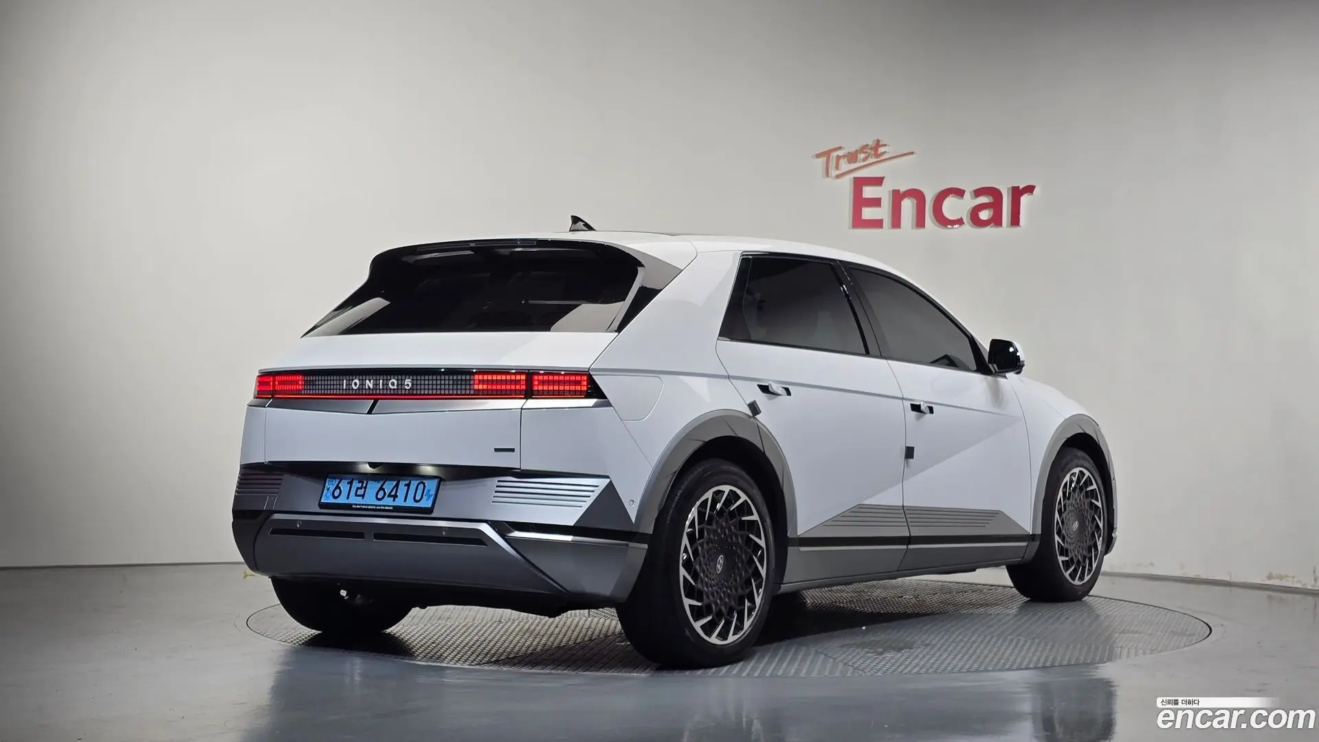 Main__Slider__Photo:Ioniq5 Hyundai 2022.2-1