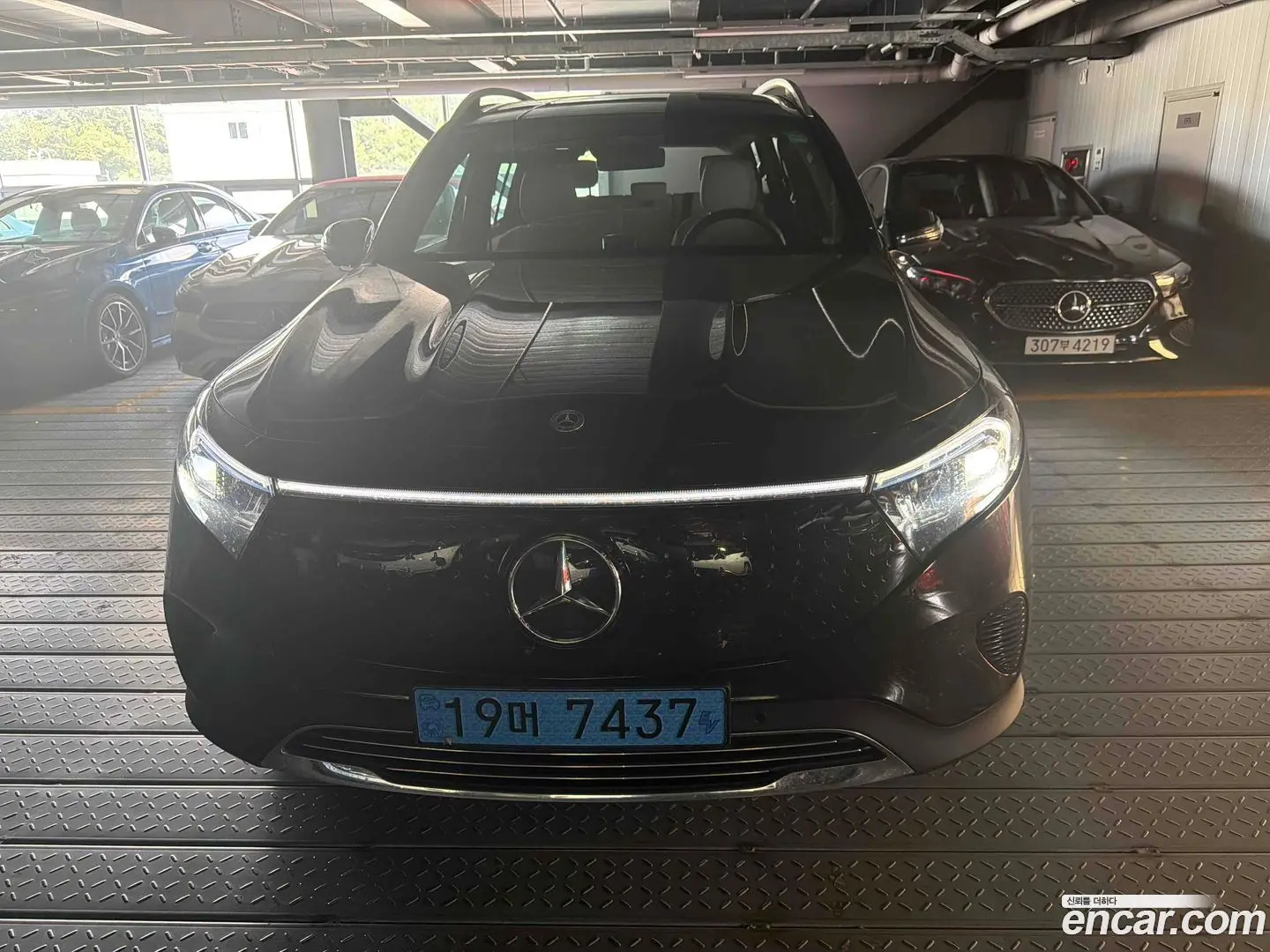 Main__Slider__Photo:EQB Mercedes-Benz 2026.2-1