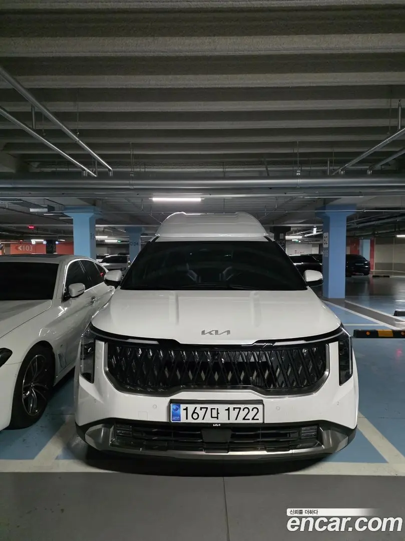 Main__Slider__Photo:Canival Kia 2023.11-1