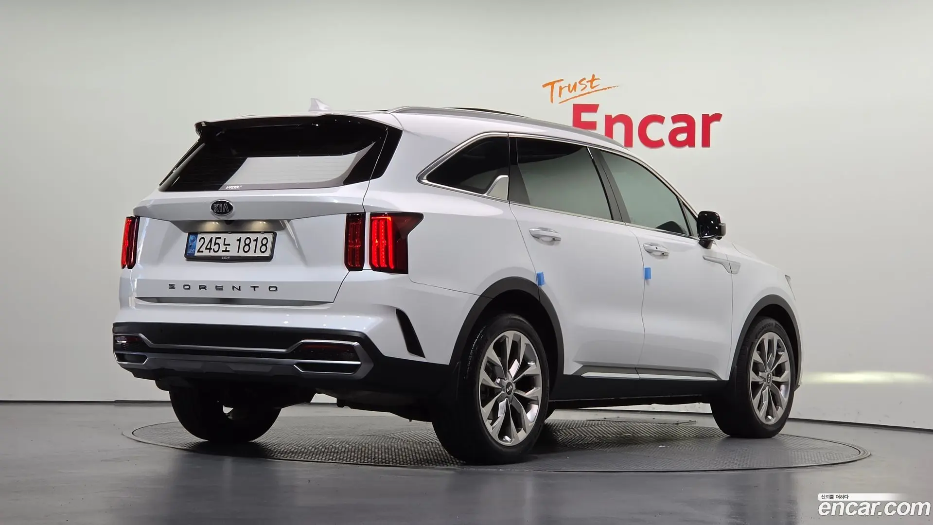 Main__Slider__Photo:Sorento Kia 2020.5-1