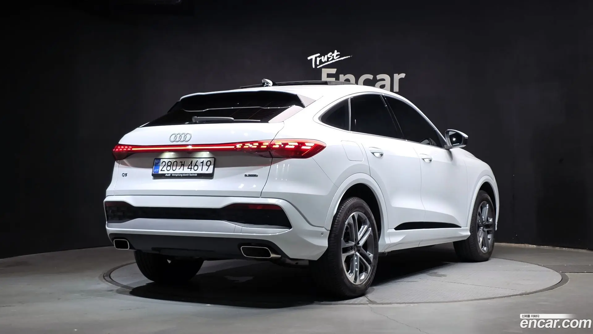 Main__Slider__Photo:Q5 Audi 2025.11-1