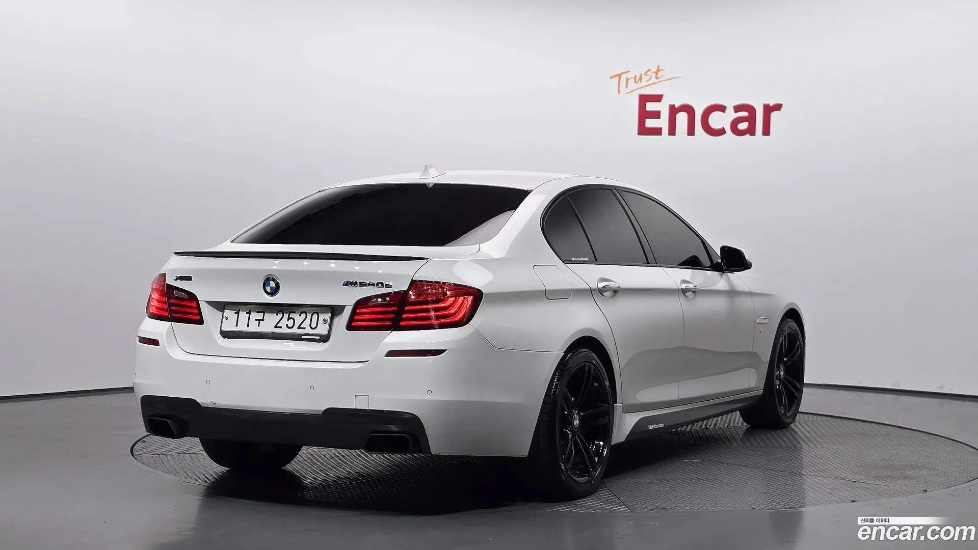 Main__Slider__Photo:5-Series BMW 2015.7-1