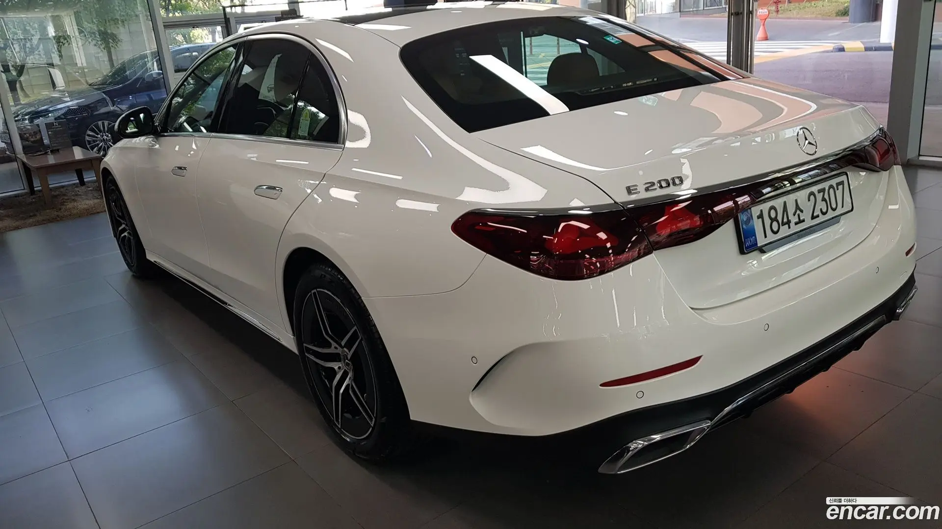 Main__Slider__Photo:E-Class Mercedes-Benz 2026.3-1