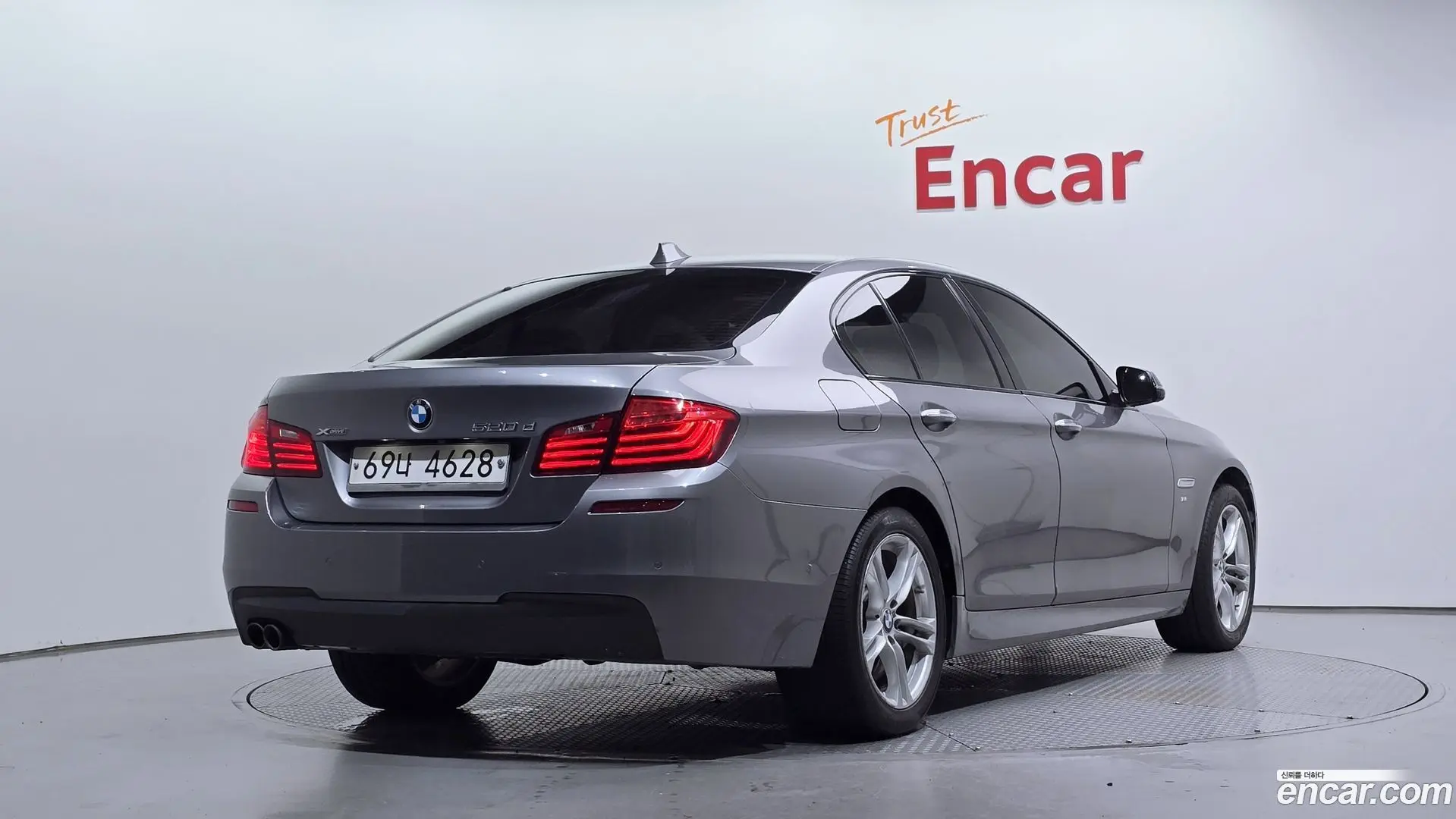Main__Slider__Photo:5-Series BMW 2016.9-1
