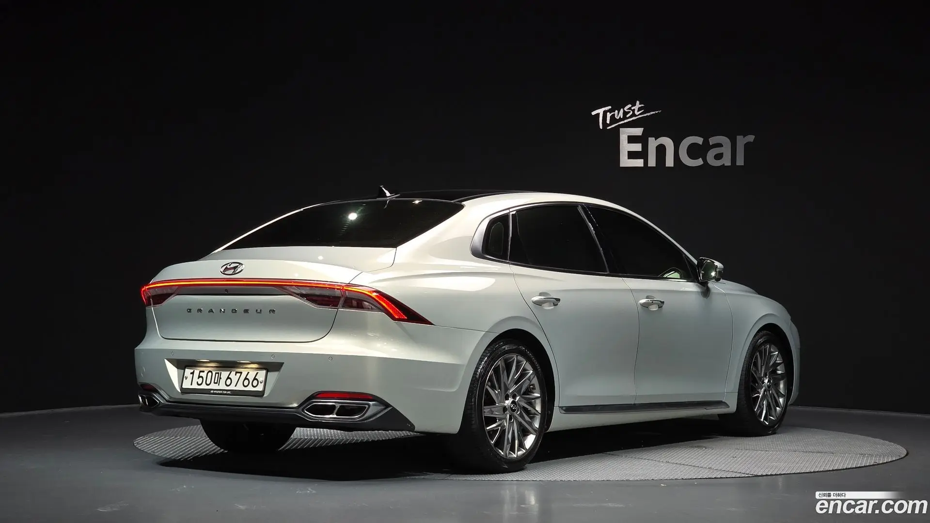 Main__Slider__Photo:Grandeur Hyundai 2020.2-1