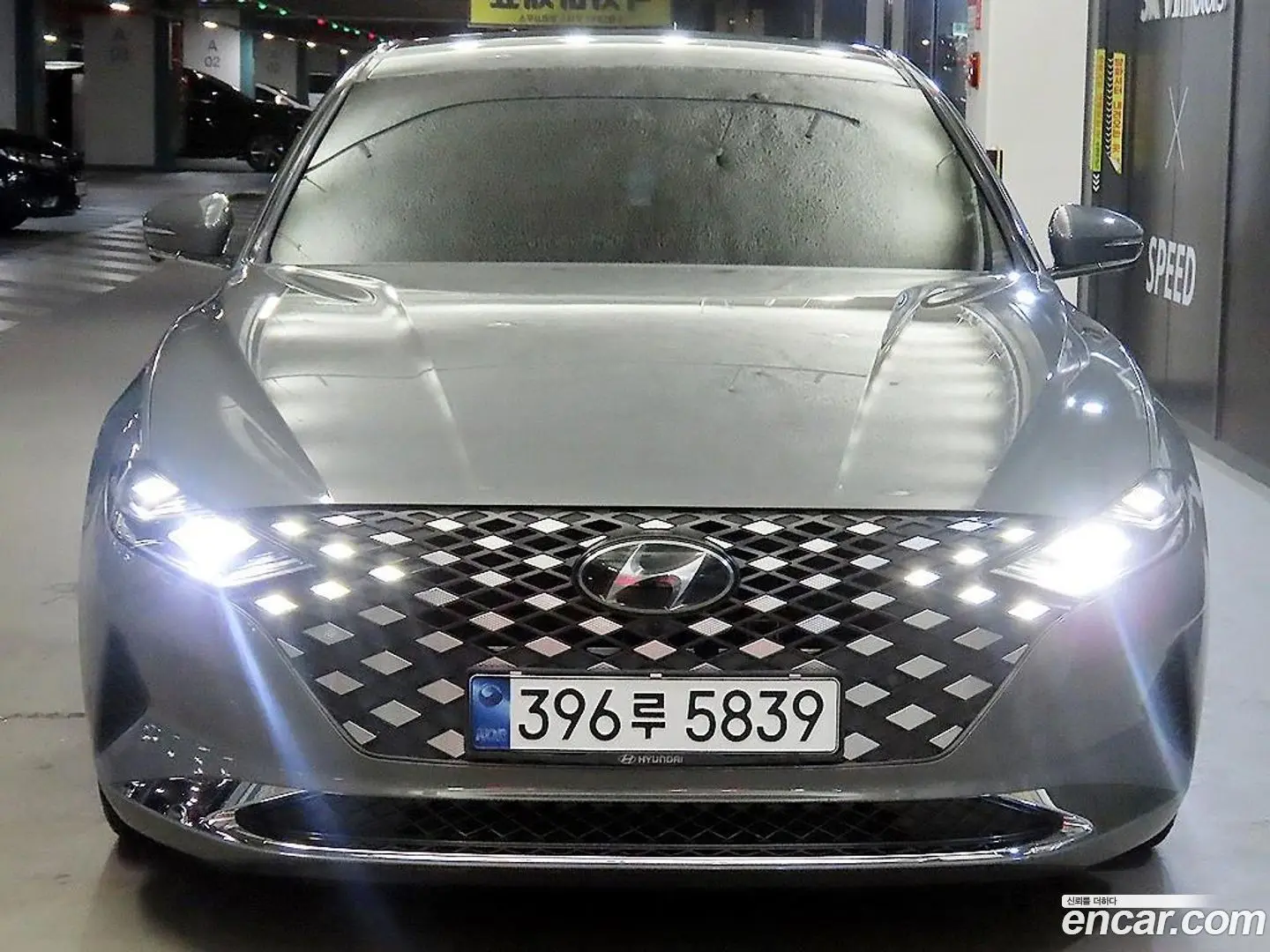 Main__Slider__Photo:Grandeur Hyundai 2020.2-1
