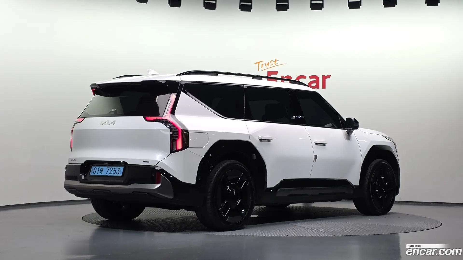 Main__Slider__Photo:EV9 Kia 2024.3-1