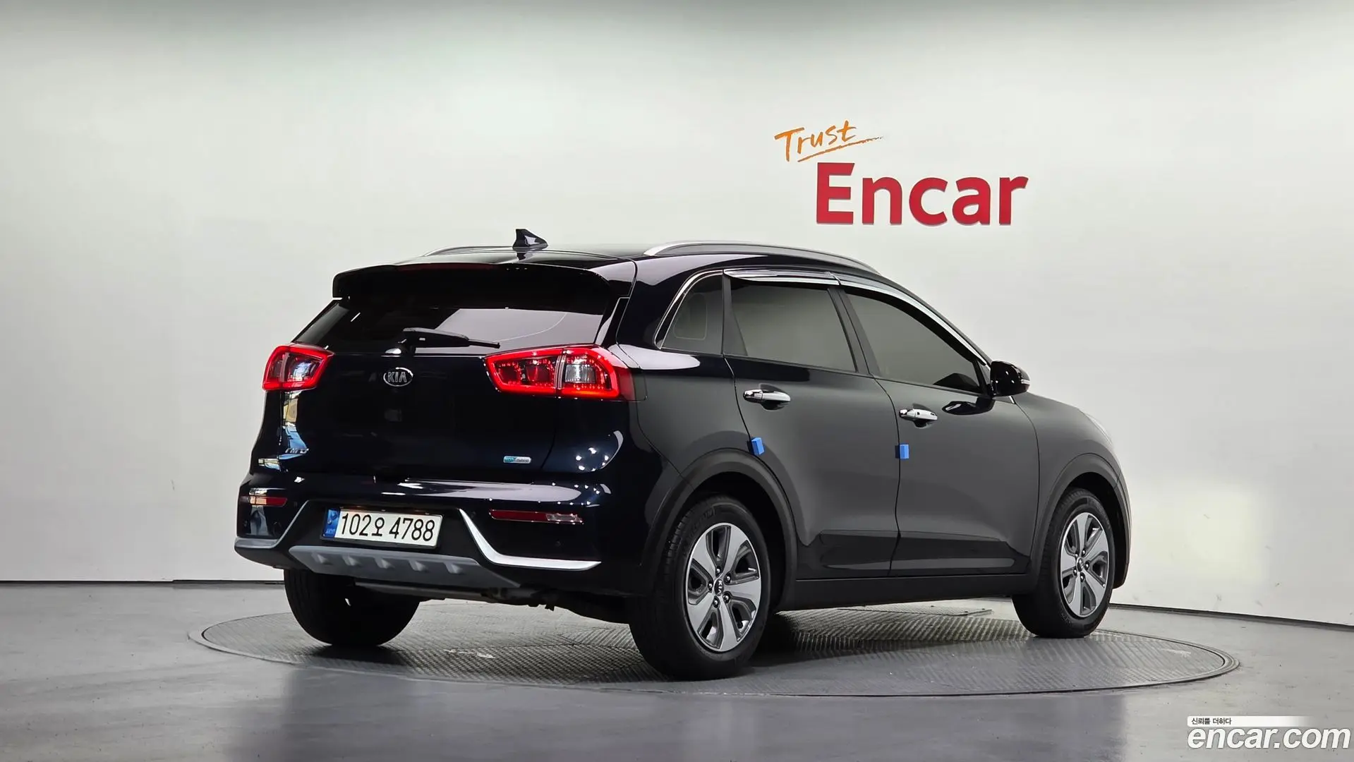 Main__Slider__Photo:Niro Kia 2018.11-1