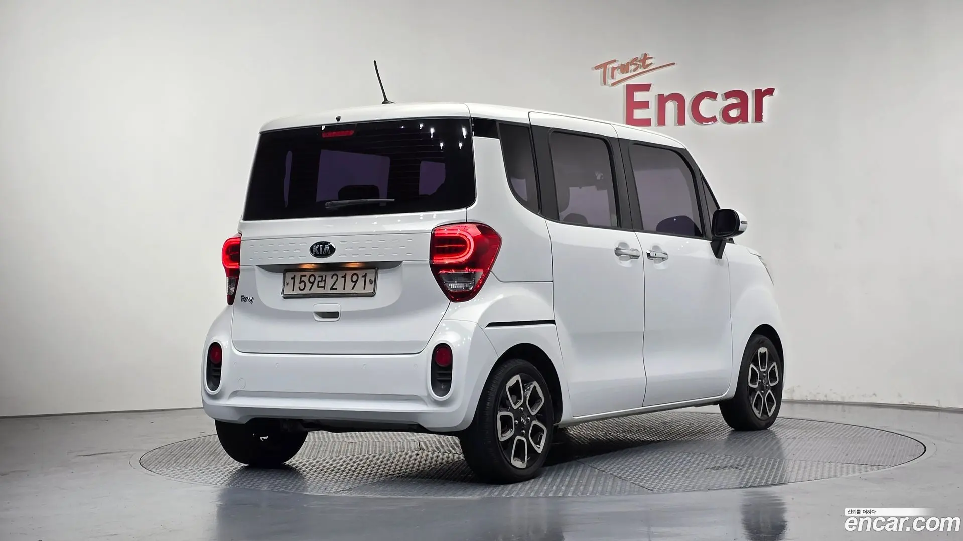 Main__Slider__Photo:RAY Kia 2019.3-1