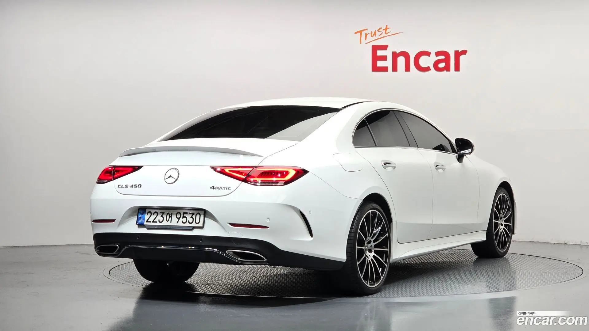 Main__Slider__Photo:CLS-Class Mercedes-Benz 2021.6-1