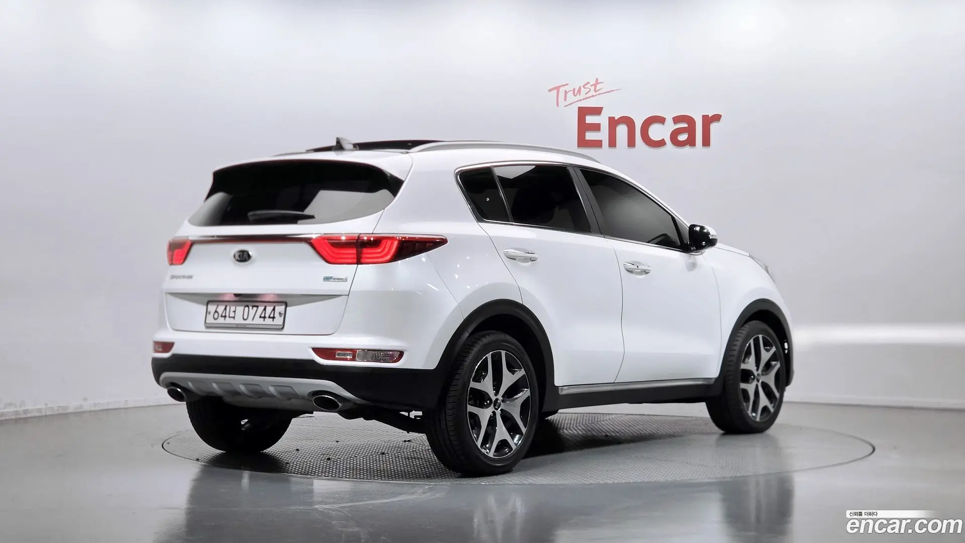 Main__Slider__Photo:Sportage Kia 2016.7-1