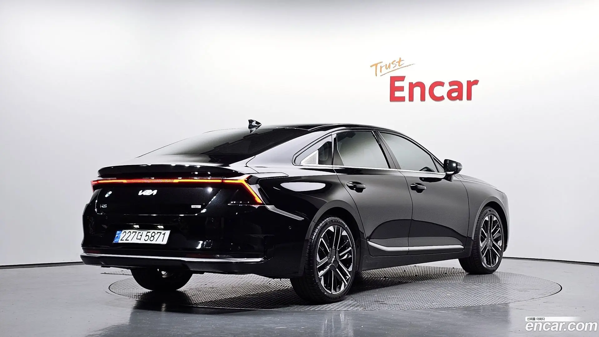 Main__Slider__Photo:K8 Kia 2024.9-1