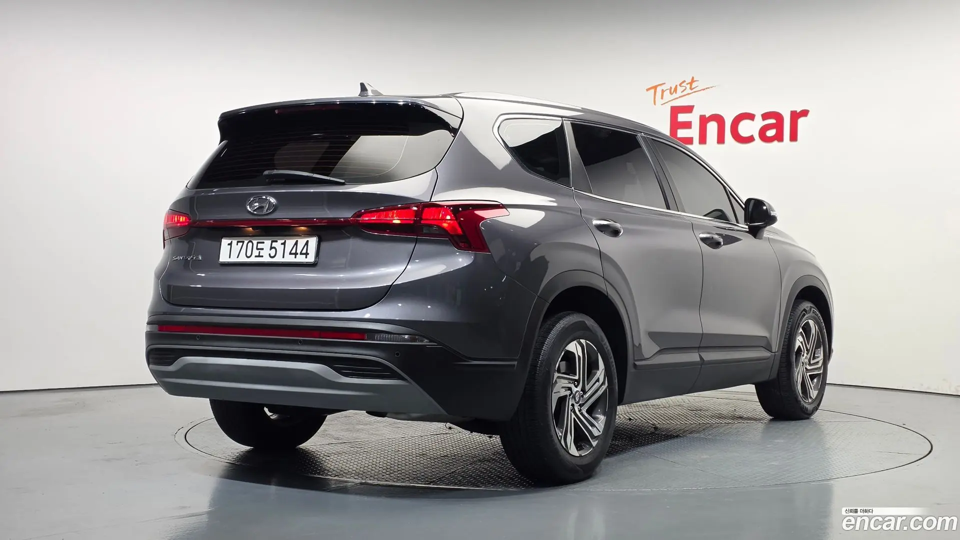 Main__Slider__Photo:Santafe Hyundai 2022.8-1