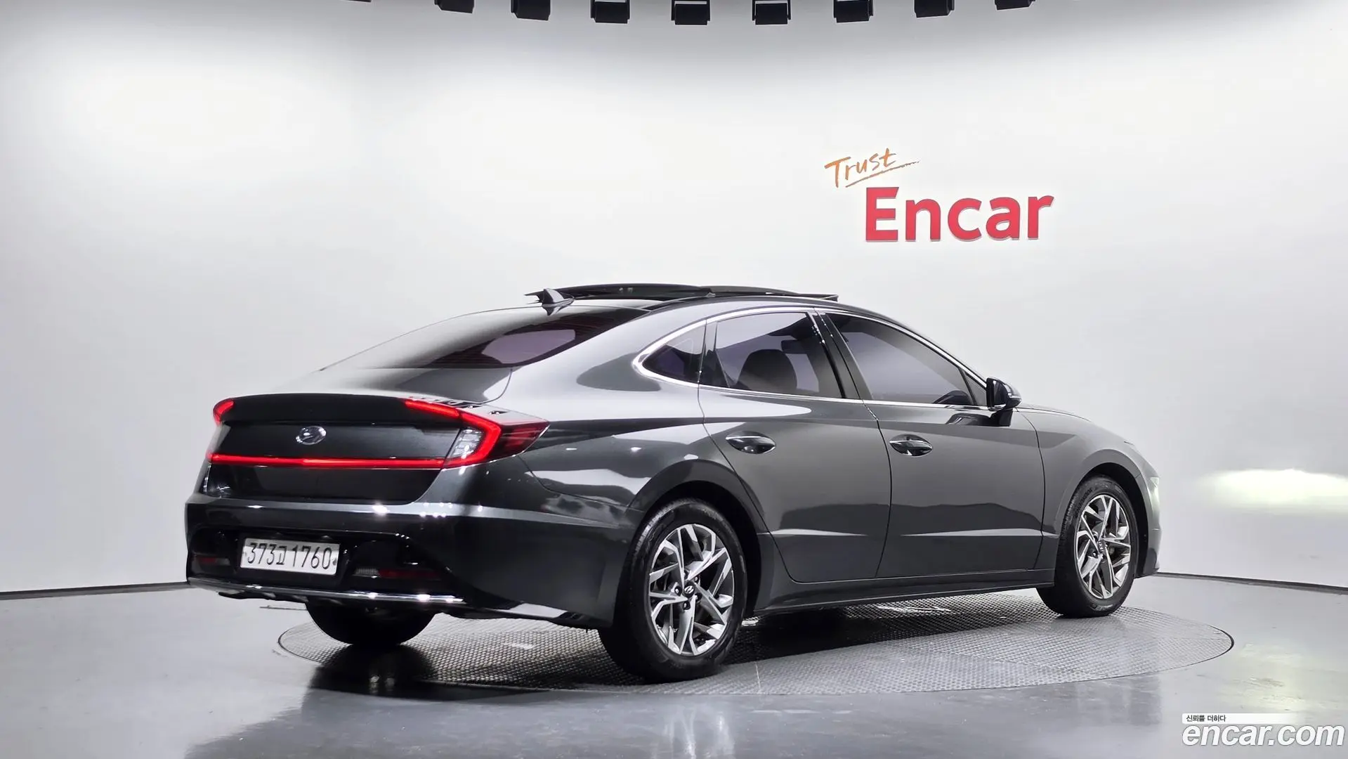 Main__Slider__Photo:Sonata Hyundai 2019.4-1