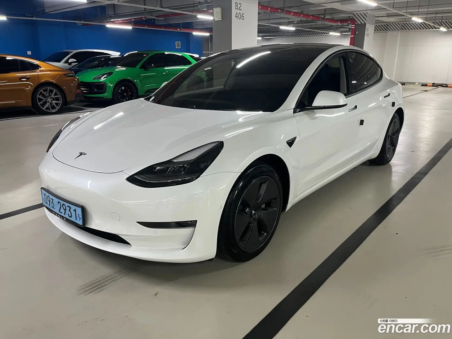 Main__Slider__Photo:Model 3 Tesla 2021.7-1