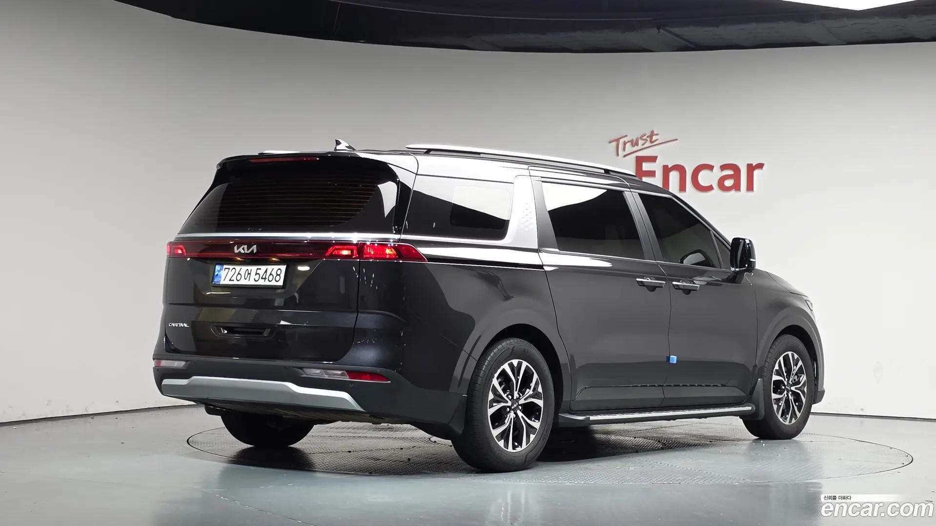 Main__Slider__Photo:Canival Kia 2022.11-1