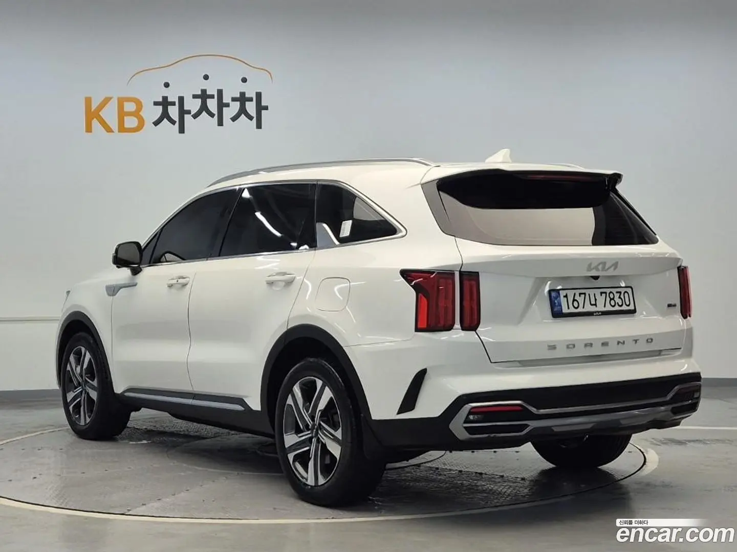 Main__Slider__Photo:Sorento Kia 2021.9-1