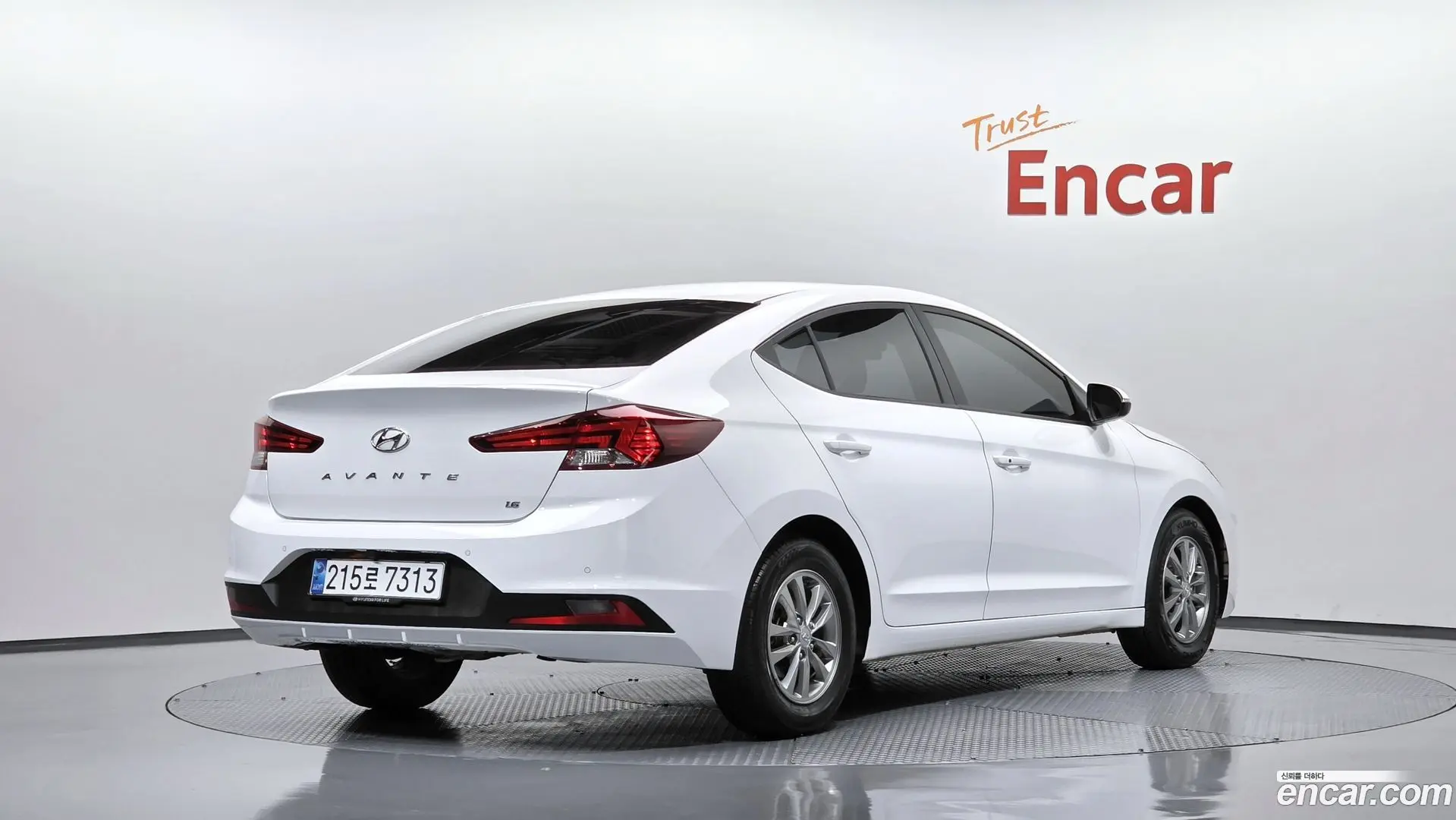 Main__Slider__Photo:AVANTE Hyundai 2019.9-1