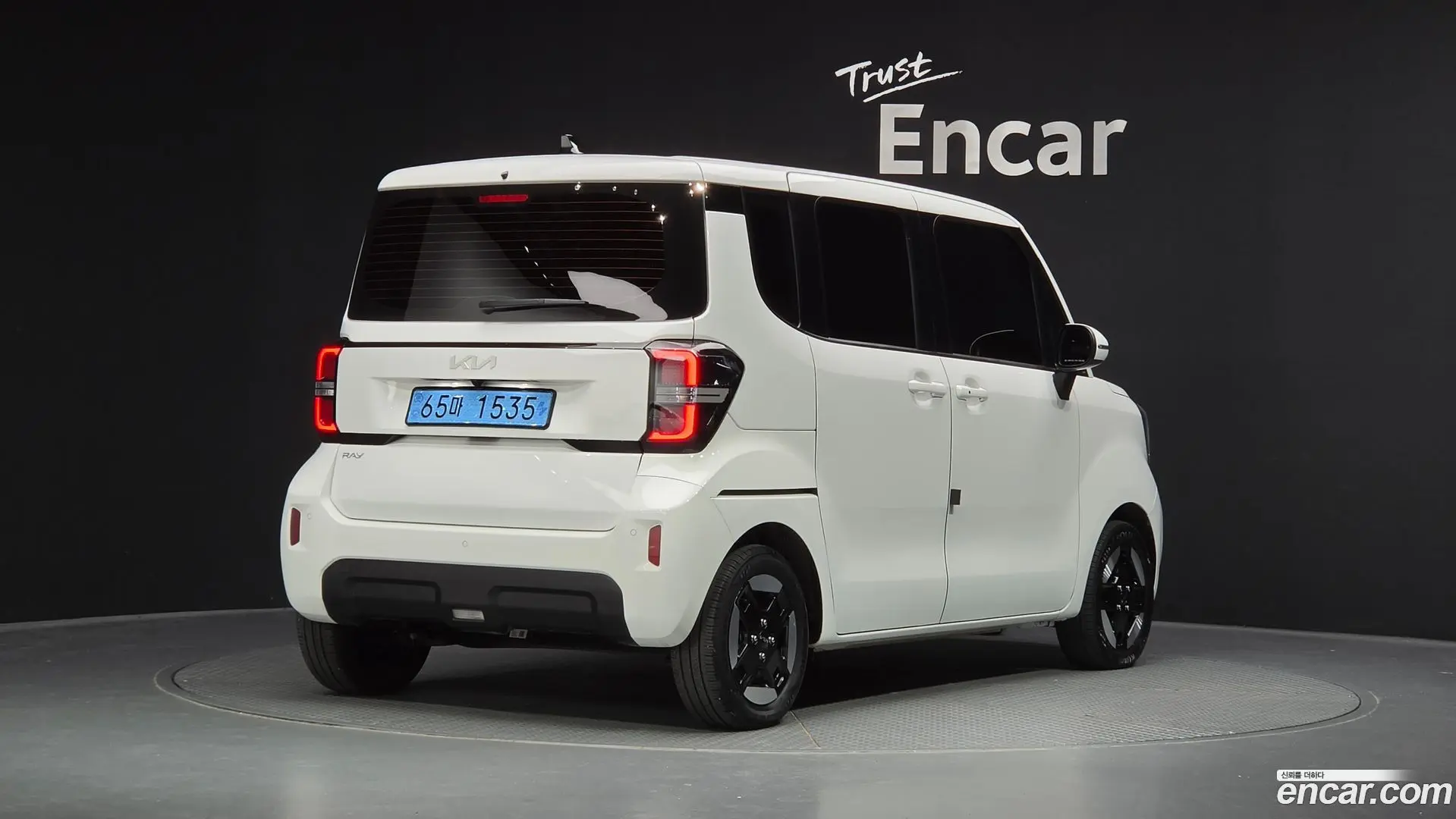 Main__Slider__Photo:RAY Kia 2025.5-1