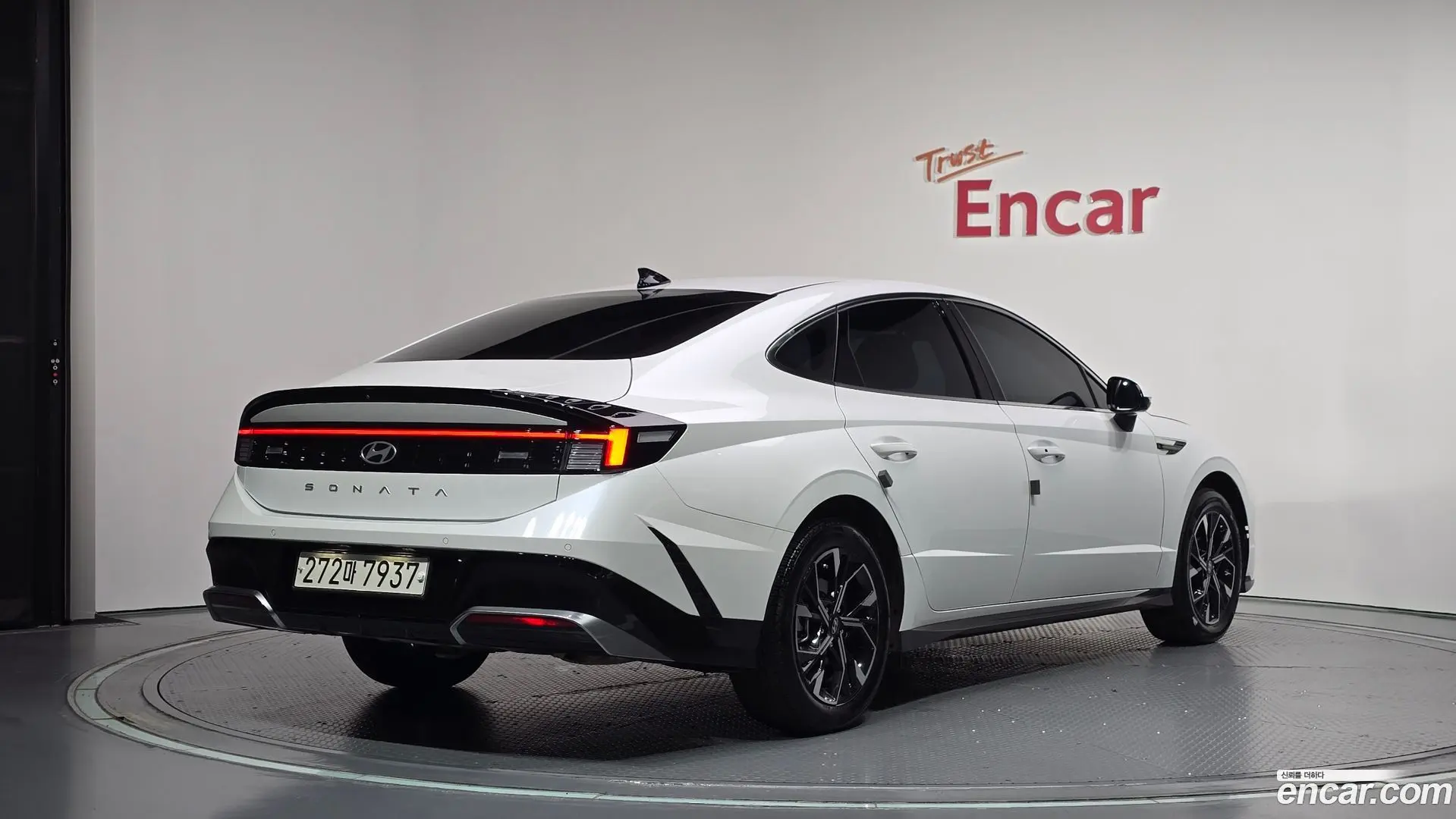 Main__Slider__Photo:Sonata Hyundai 2024.11-1