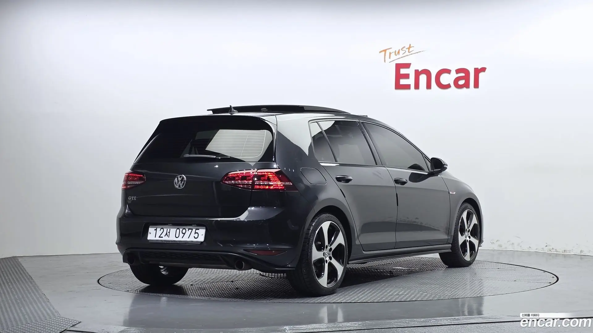 Main__Slider__Photo:Golf Volkswagen 2015.11-1