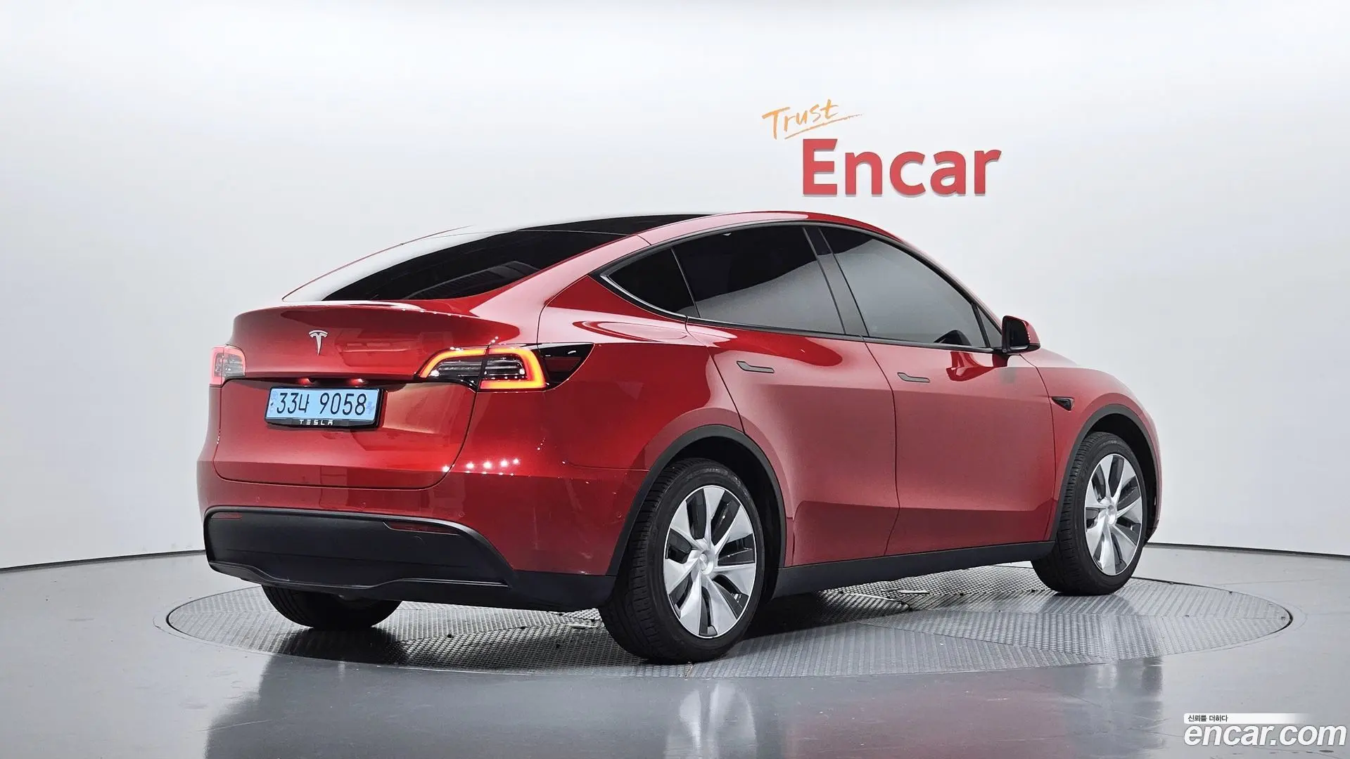 Main__Slider__Photo:Model Y Tesla 2021.8-1