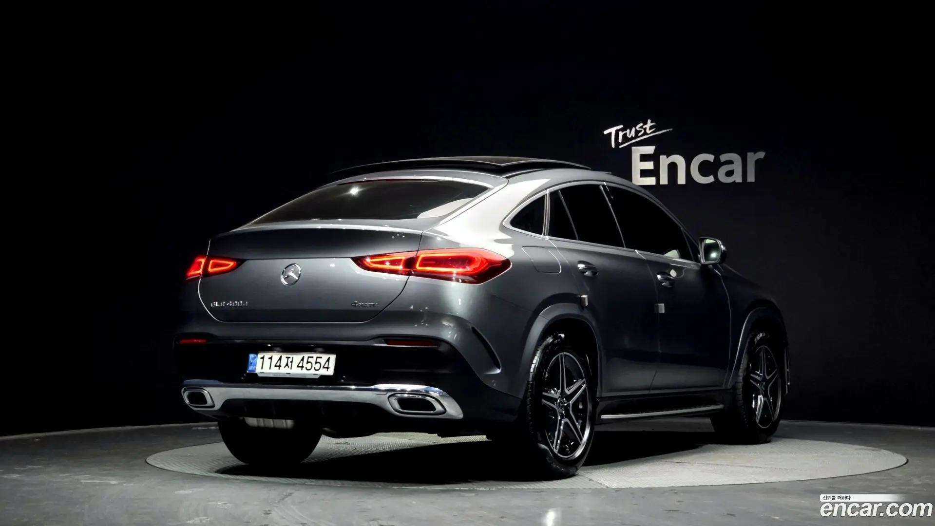 Main__Slider__Photo:GLE-Class Mercedes-Benz 2021.1-1