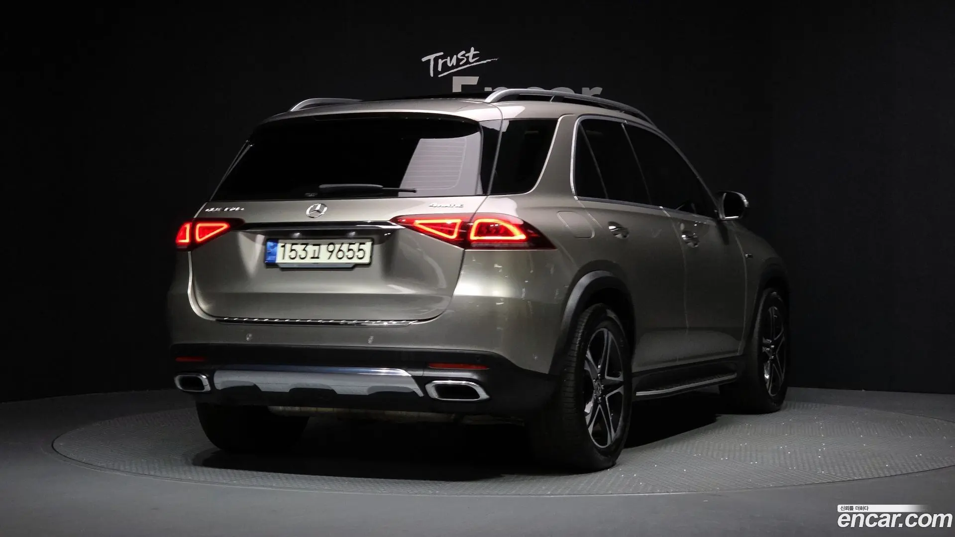 Main__Slider__Photo:GLE-Class Mercedes-Benz 2021.9-1