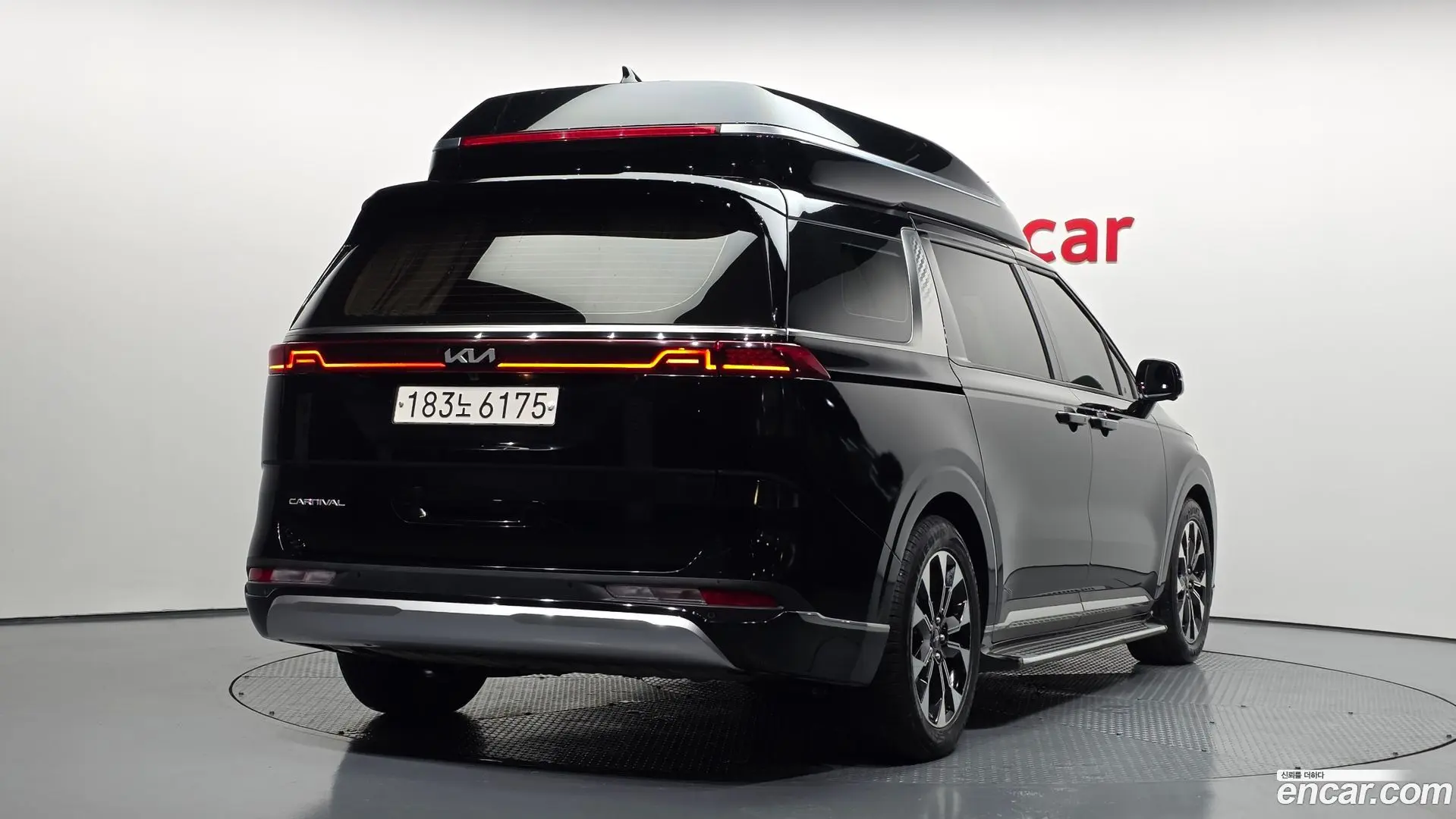 Main__Slider__Photo:Canival Kia 2021.10-1