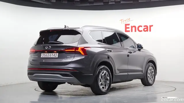 Main__Slider__Photo:Santafe Hyundai 2023.3-1