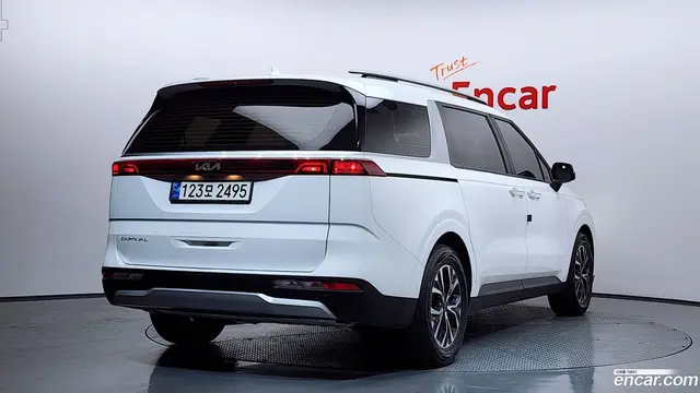 Main__Slider__Photo:Canival Kia 2021.7-1