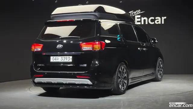 Main__Slider__Photo:Canival Kia 2017.8-1