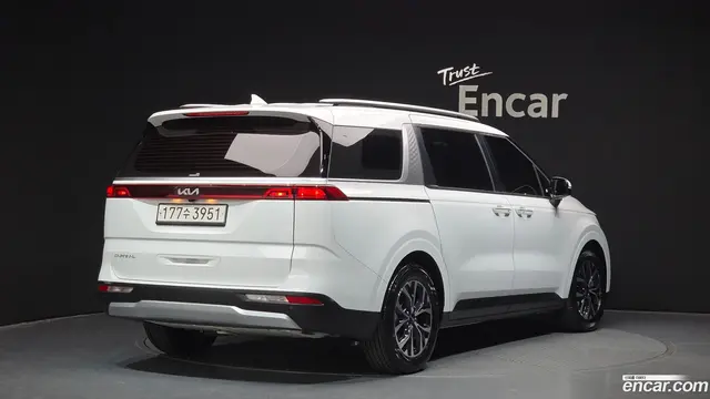 Main__Slider__Photo:Canival Kia 2023.2-1