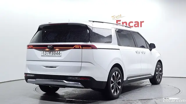 Main__Slider__Photo:Canival Kia 2021.0-1