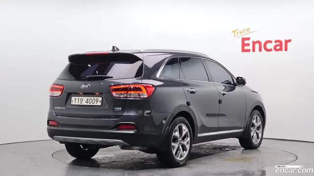 Main__Slider__Photo:Sorento Kia 2015.6-1