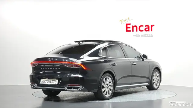 Main__Slider__Photo:Grandeur Hyundai 2021.1-1