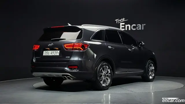 Main__Slider__Photo:Sorento Kia 2017.10-1