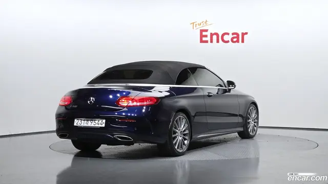 Main__Slider__Photo:C-Class Mercedes-Benz 2017.1-1