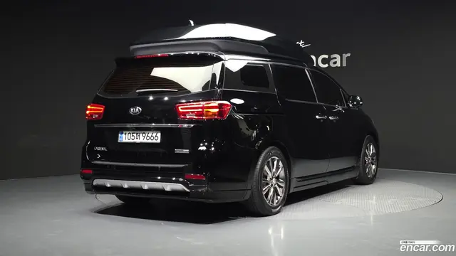 Main__Slider__Photo:Canival Kia 2018.8-1