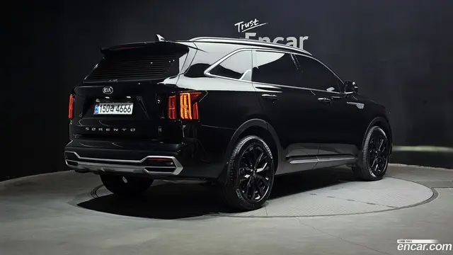 Main__Slider__Photo:Sorento Kia 2020.5-1